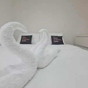 Mile End- Prime Location Guest house London
